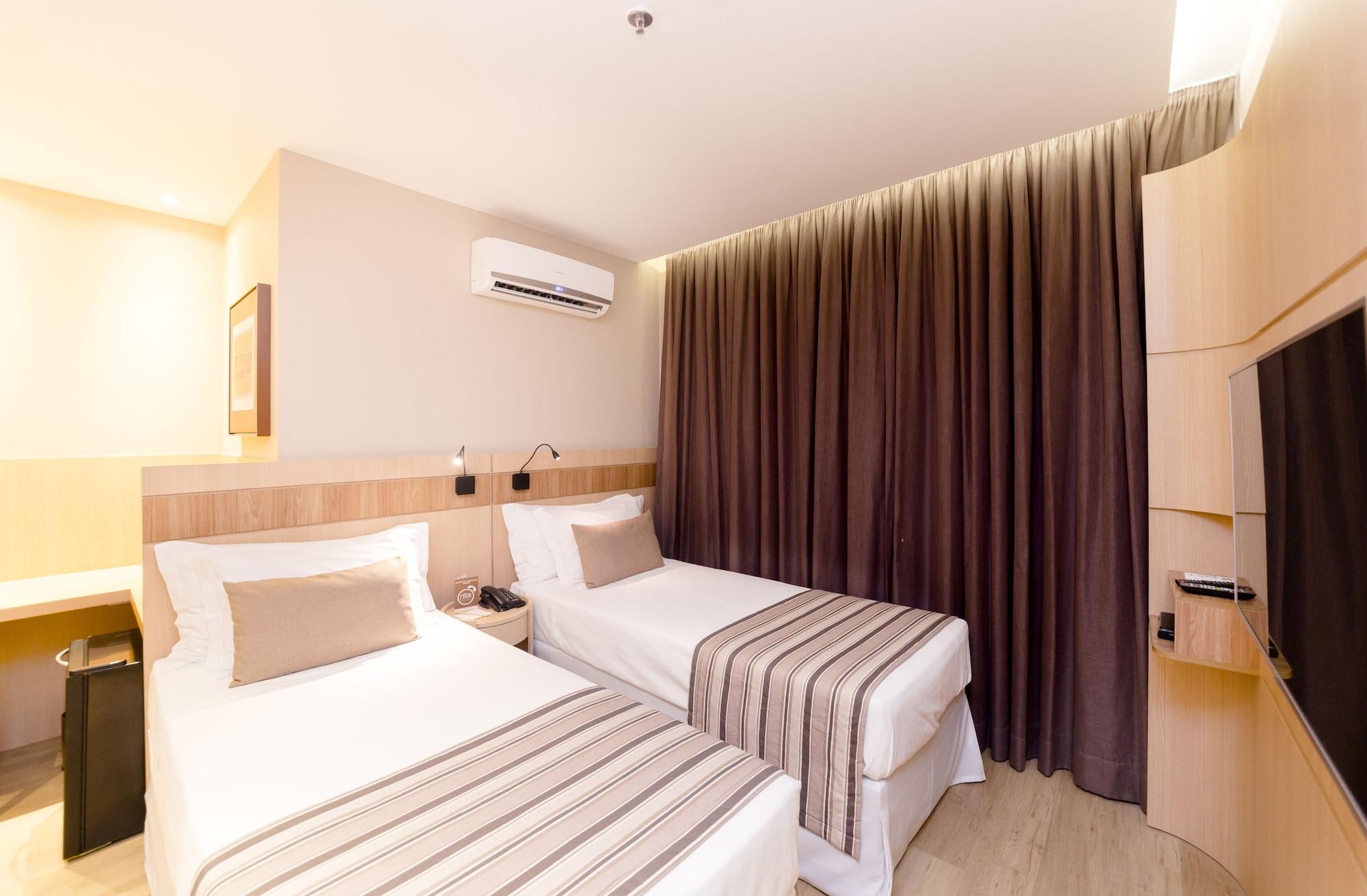 Ritz Copacabana 4*